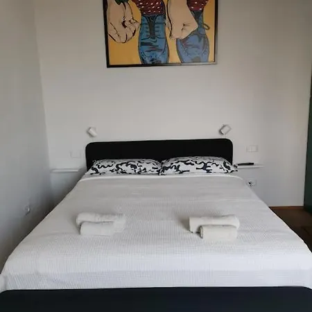 Monolocale Monteverdi Apartment Florence